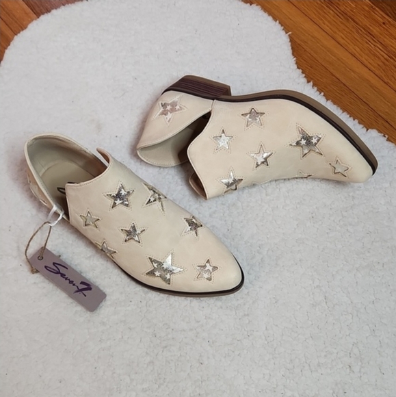 Seven7 Austin Ankle Bootie Faux Suede Leather - Picture 2 of 13